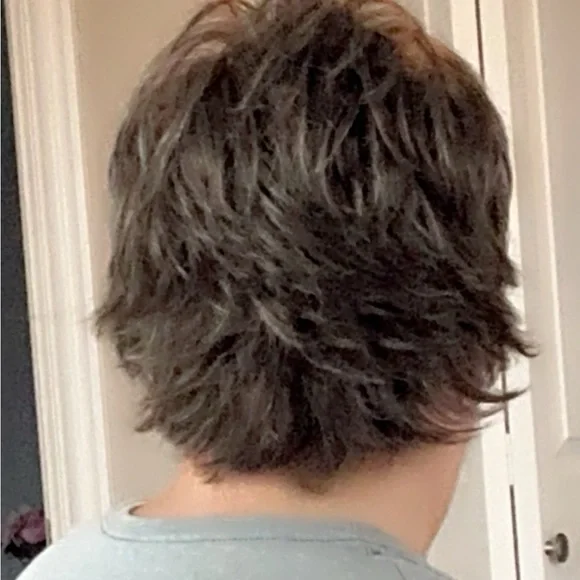 Wig - Picture 5 of 5